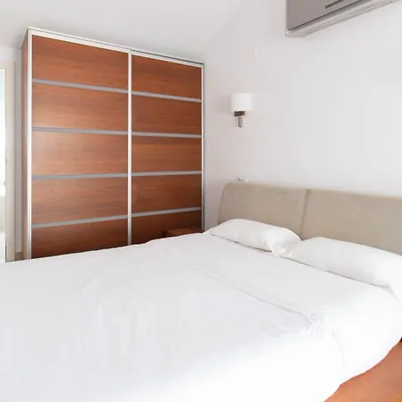 Sand Bay Beach Duplex Apartment *